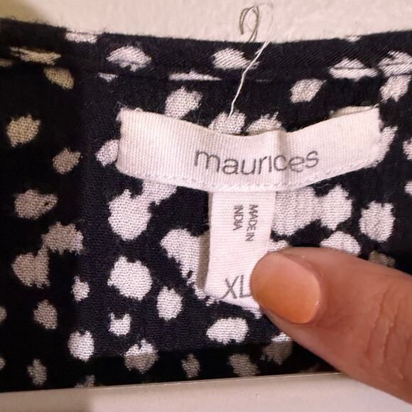 Maurices, black white pattern knee length dress, women's XL - Picture 3 of 4